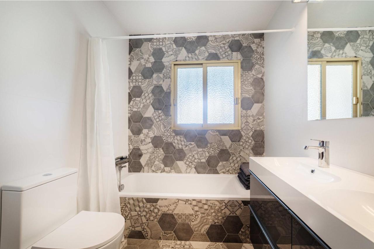 Villa Mimosa Sleeps 8 With Heated Pool Santa Fe de los Boliches 외부 사진